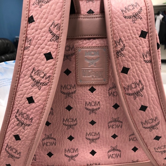 MCM X WIZPAK BOOKBAG (AUTHENTICATED) - Picture 3 of 6
